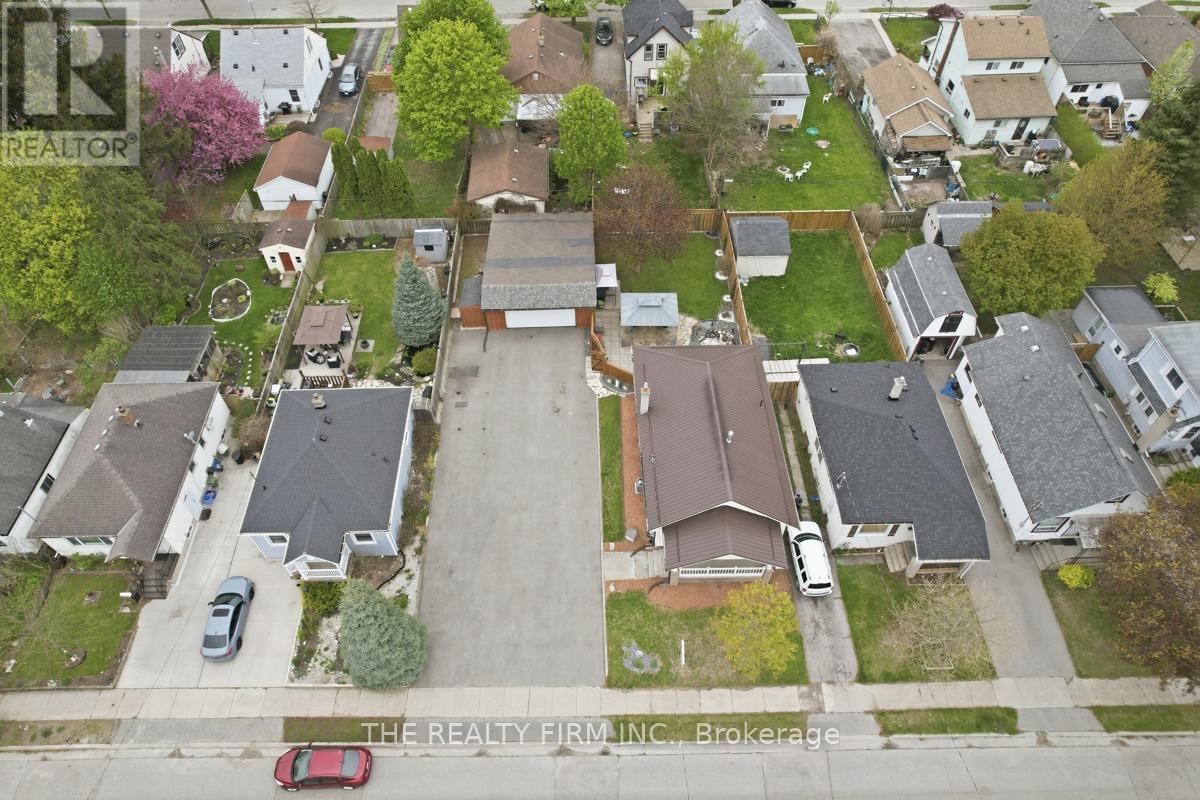 201 Giles Street, London East, Ontario  N5Z 2V9 - Photo 3 - X13097114