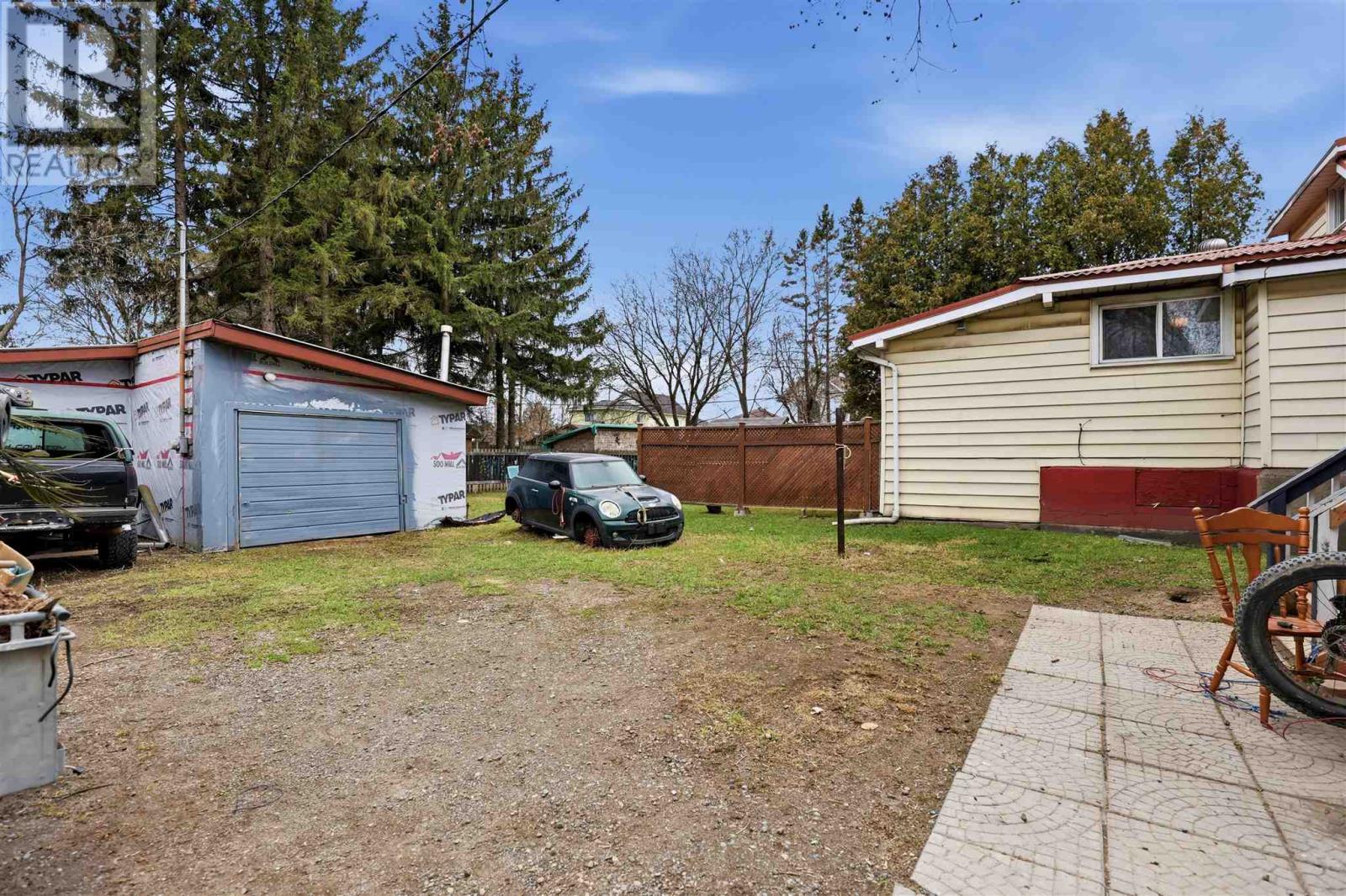 733 Mckenzie Ave, Sault Ste. Marie, Ontario  P6C 1H2 - Photo 32 - SM260919