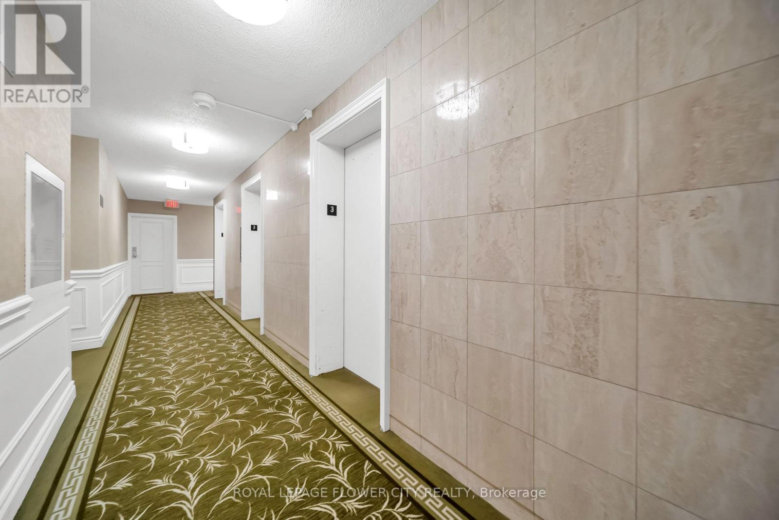 305 - 1535 Lakeshore Road E, Mississauga, Ontario  L5E 3E2 - Photo 9 - W13092740
