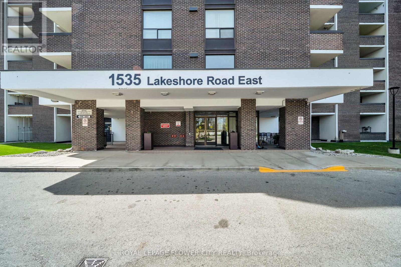 305 - 1535 Lakeshore Road E, Mississauga, Ontario  L5E 3E2 - Photo 8 - W13092740
