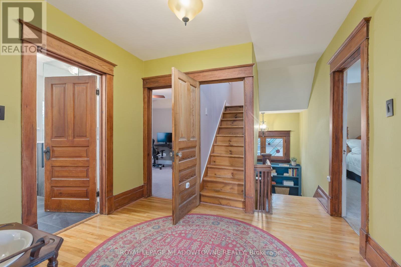 8 Queen Street, Halton Hills, Ontario  L7G 2E4 - Photo 32 - W13096092