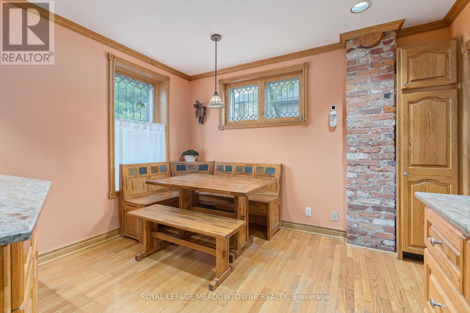 8 Queen Street, Halton Hills, Ontario  L7G 2E4 - Photo 18 - W13096092