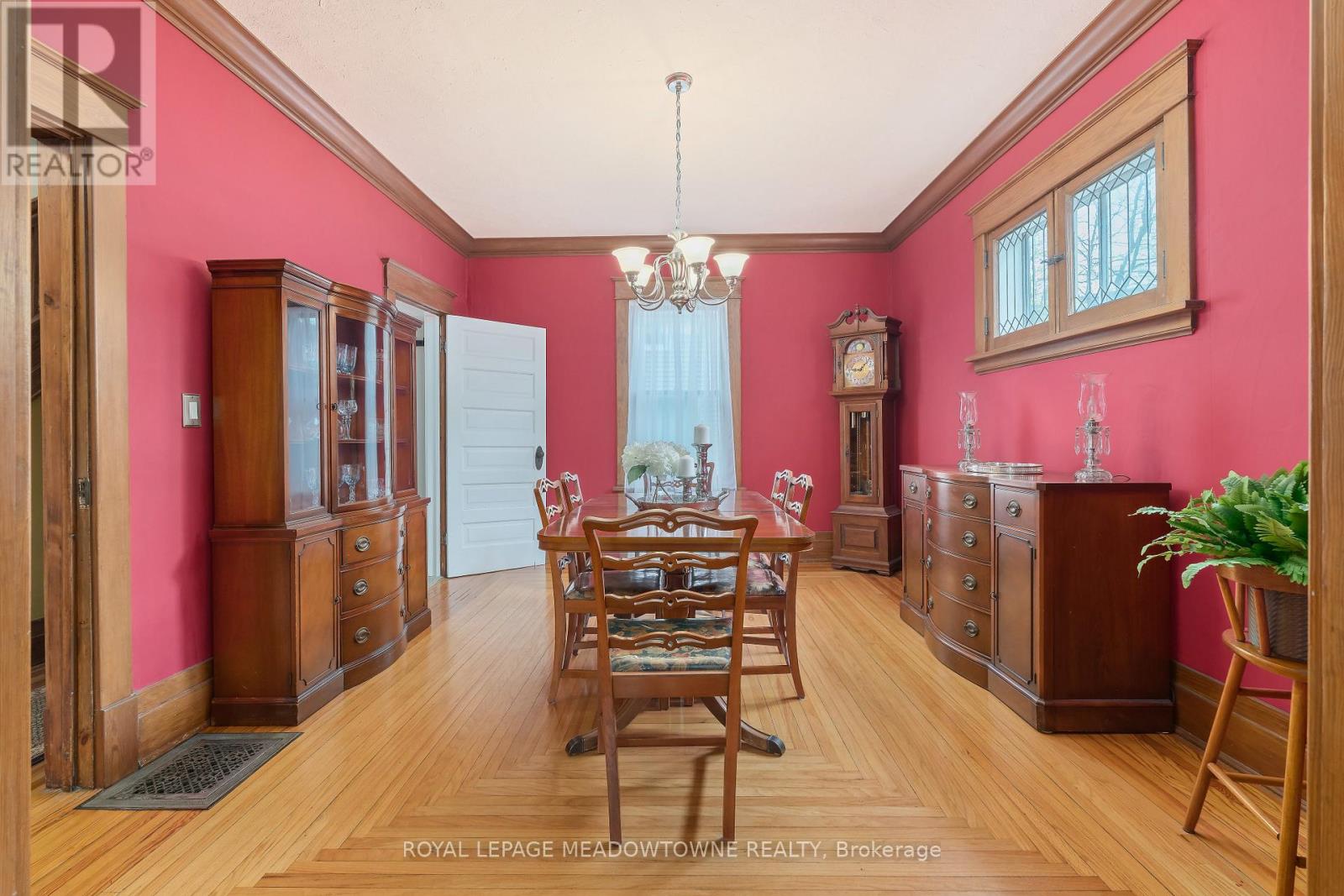 8 Queen Street, Halton Hills, Ontario  L7G 2E4 - Photo 21 - W13096092
