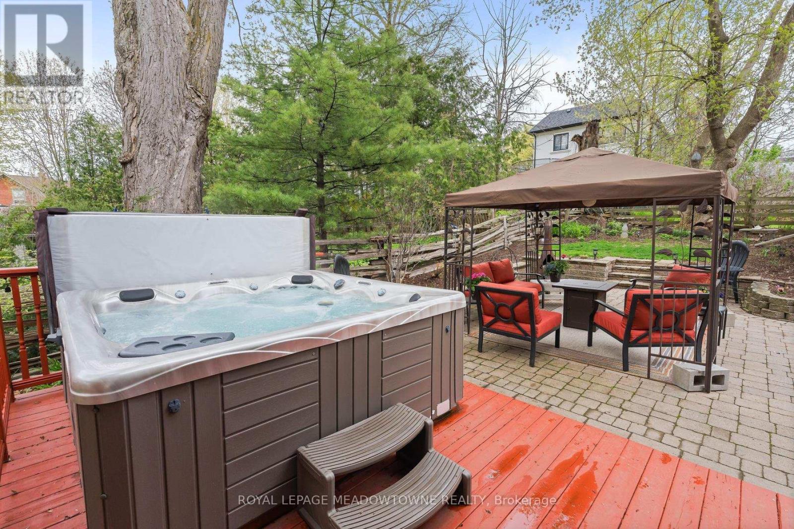 8 Queen Street, Halton Hills, Ontario  L7G 2E4 - Photo 42 - W13096092