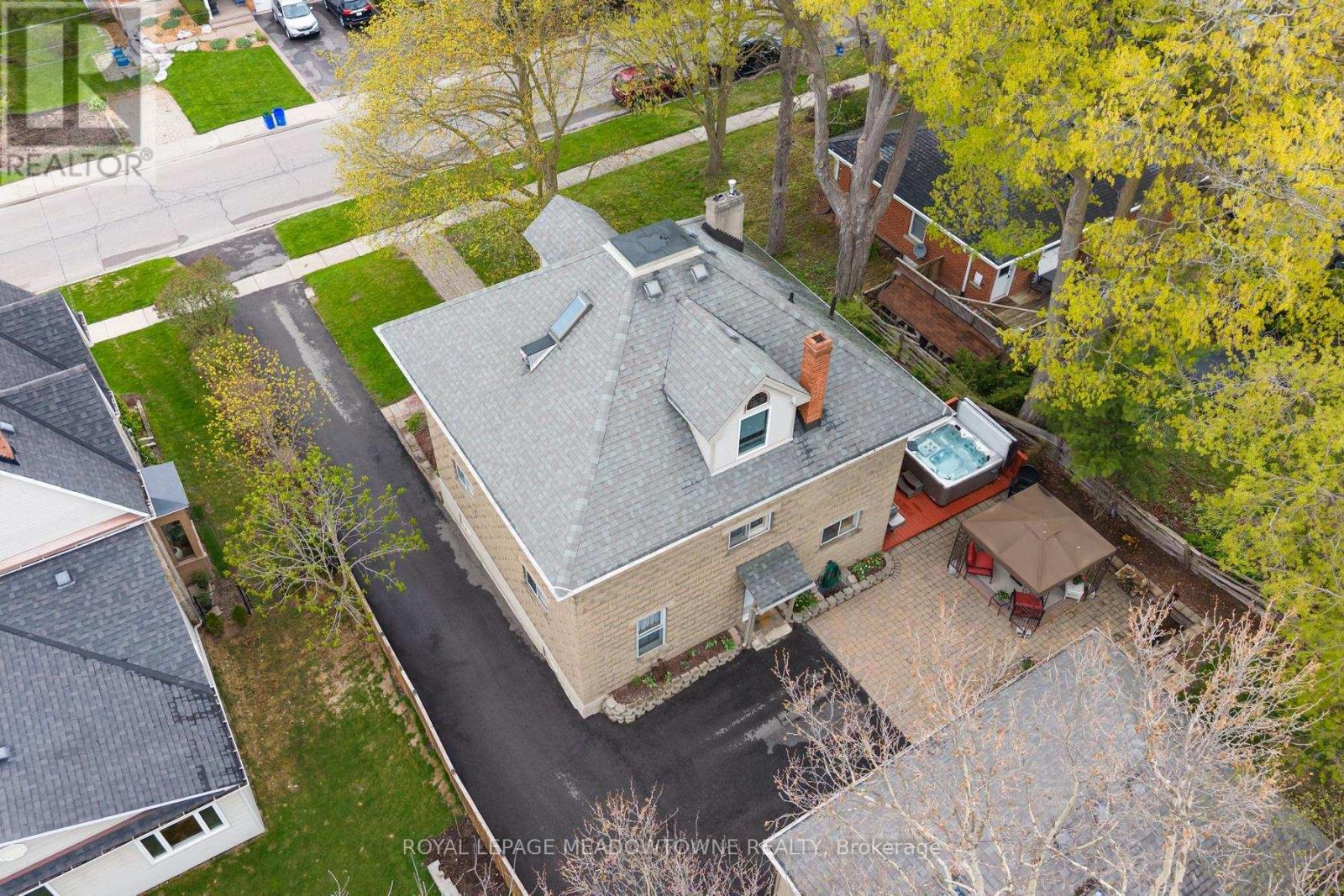 8 Queen Street, Halton Hills, Ontario  L7G 2E4 - Photo 48 - W13096092
