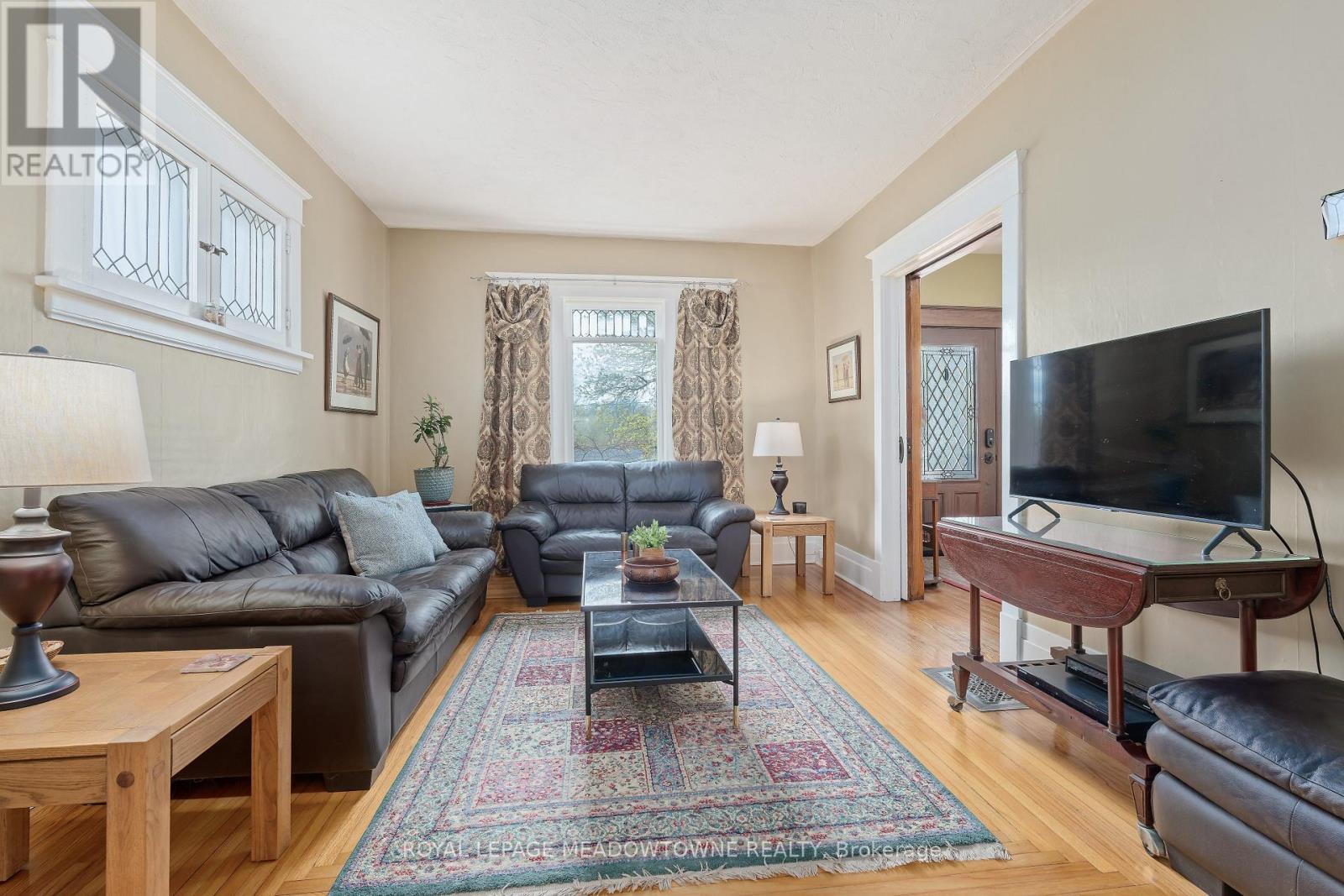 8 Queen Street, Halton Hills, Ontario  L7G 2E4 - Photo 9 - W13096092