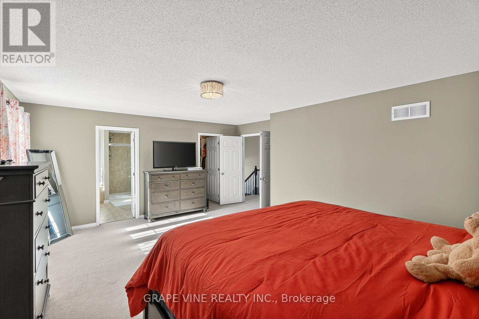 112 Sunita Crescent, Ottawa, Ontario  K2J 5S5 - Photo 20 - X12838276
