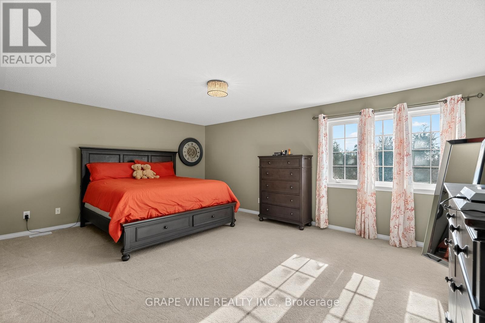 112 Sunita Crescent, Ottawa, Ontario  K2J 5S5 - Photo 19 - X12838276