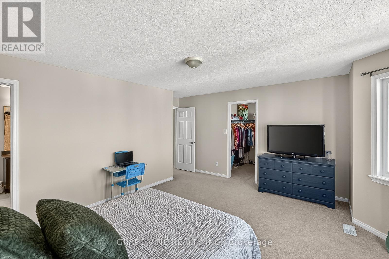 112 Sunita Crescent, Ottawa, Ontario  K2J 5S5 - Photo 26 - X12838276