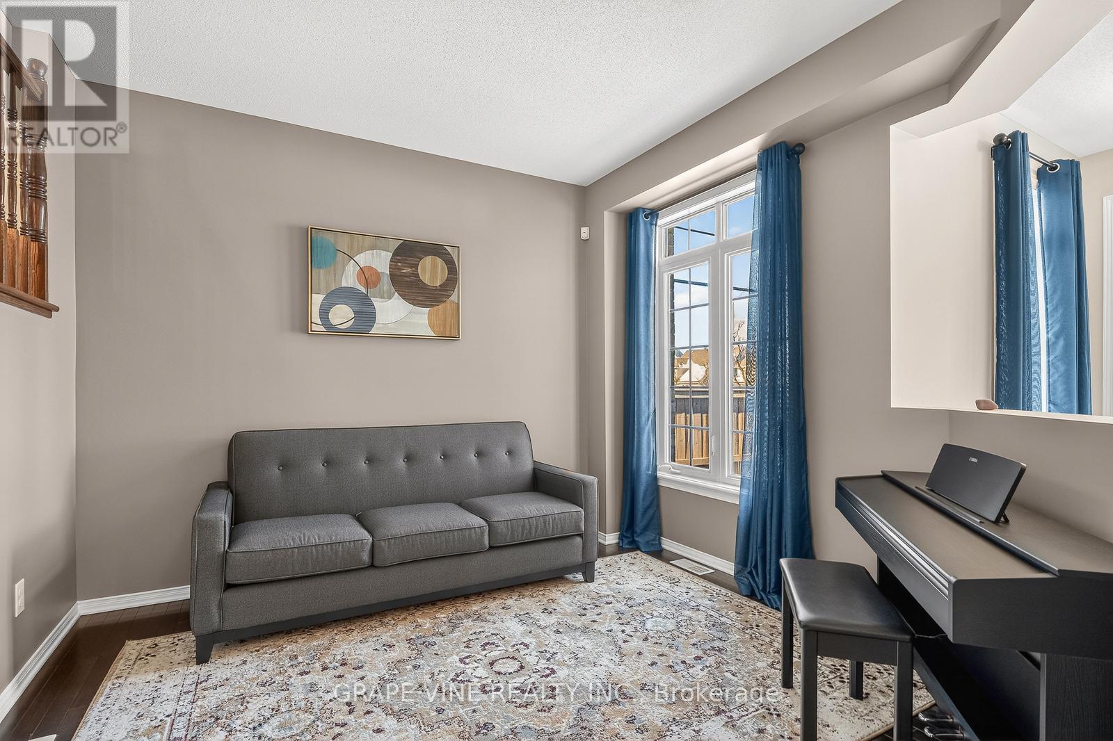 112 Sunita Crescent, Ottawa, Ontario  K2J 5S5 - Photo 6 - X12838276
