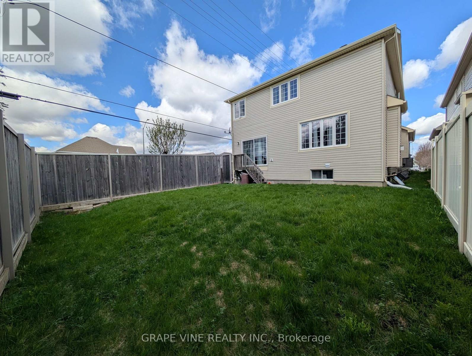 112 Sunita Crescent, Ottawa, Ontario  K2J 5S5 - Photo 33 - X12838276