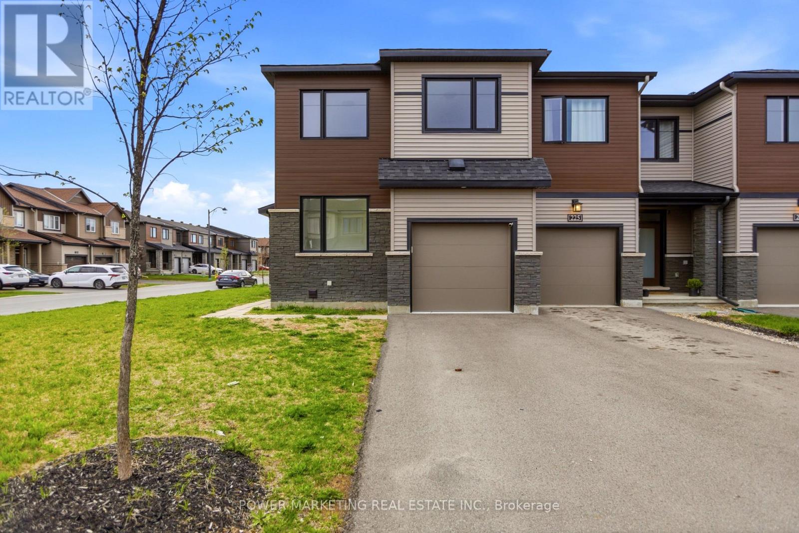 339 BLOSSOM PASS TERRACE, Ottawa, Ontario