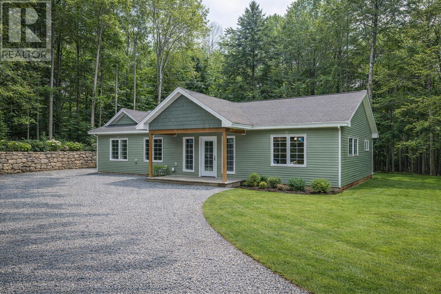 28 Main Street, Gore, Nova Scotia  B0W 2N0 - Photo 1 - 202604702