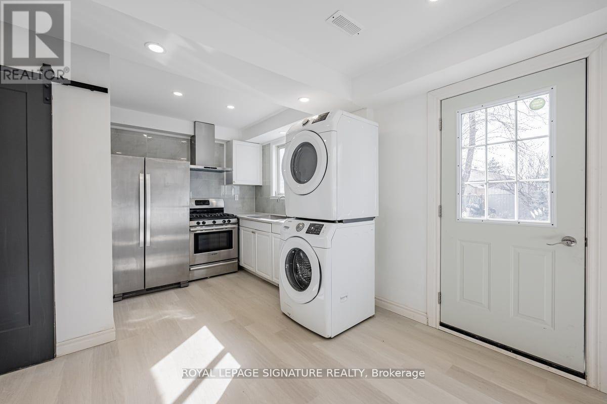 B/main - 54 Tuscarora Drive, Toronto, Ontario  M2H 2K3 - Photo 4 - C13096922