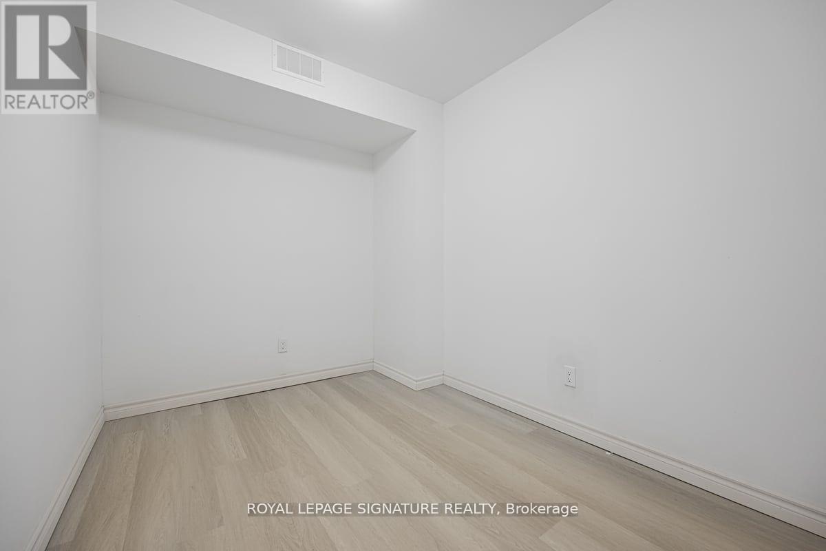 B/main - 54 Tuscarora Drive, Toronto, Ontario  M2H 2K3 - Photo 7 - C13096922
