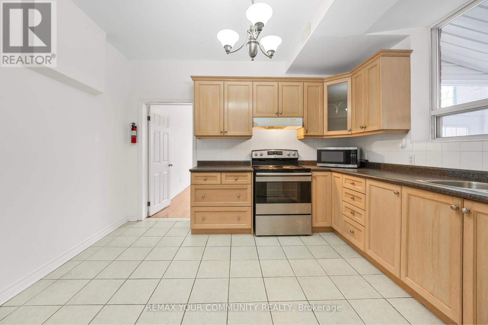 Main - 151 Dovercourt Road, Toronto, Ontario  M6J 3C5 - Photo 11 - C13097034