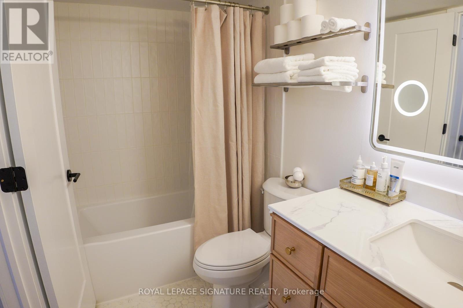 Th 5 - 118 Finch Avenue W, Toronto, Ontario  M2N 7G2 - Photo 35 - C13097080