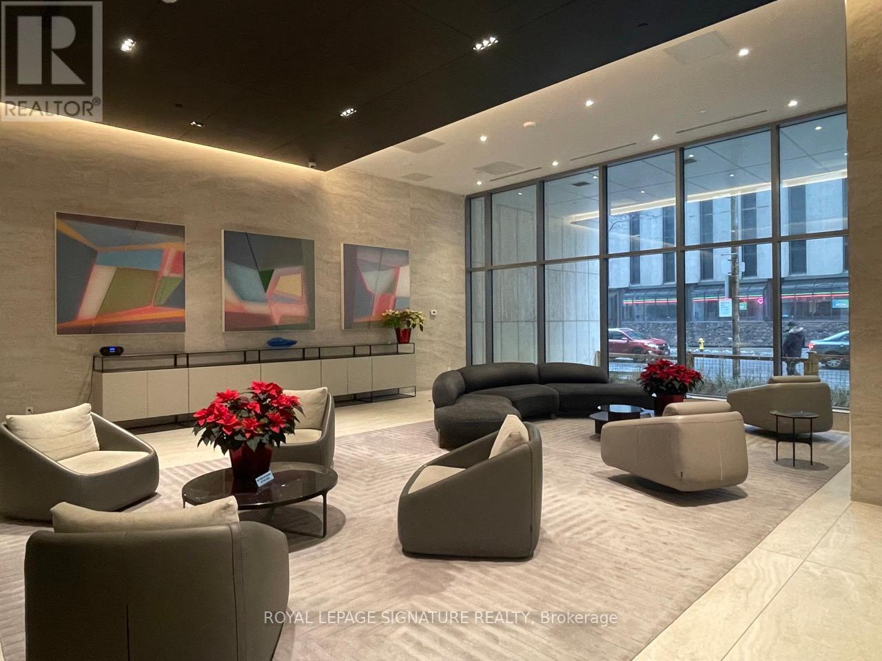 3903 - 2221 Yonge Street, Toronto, Ontario  M4S 0B8 - Photo 1 - C13097166