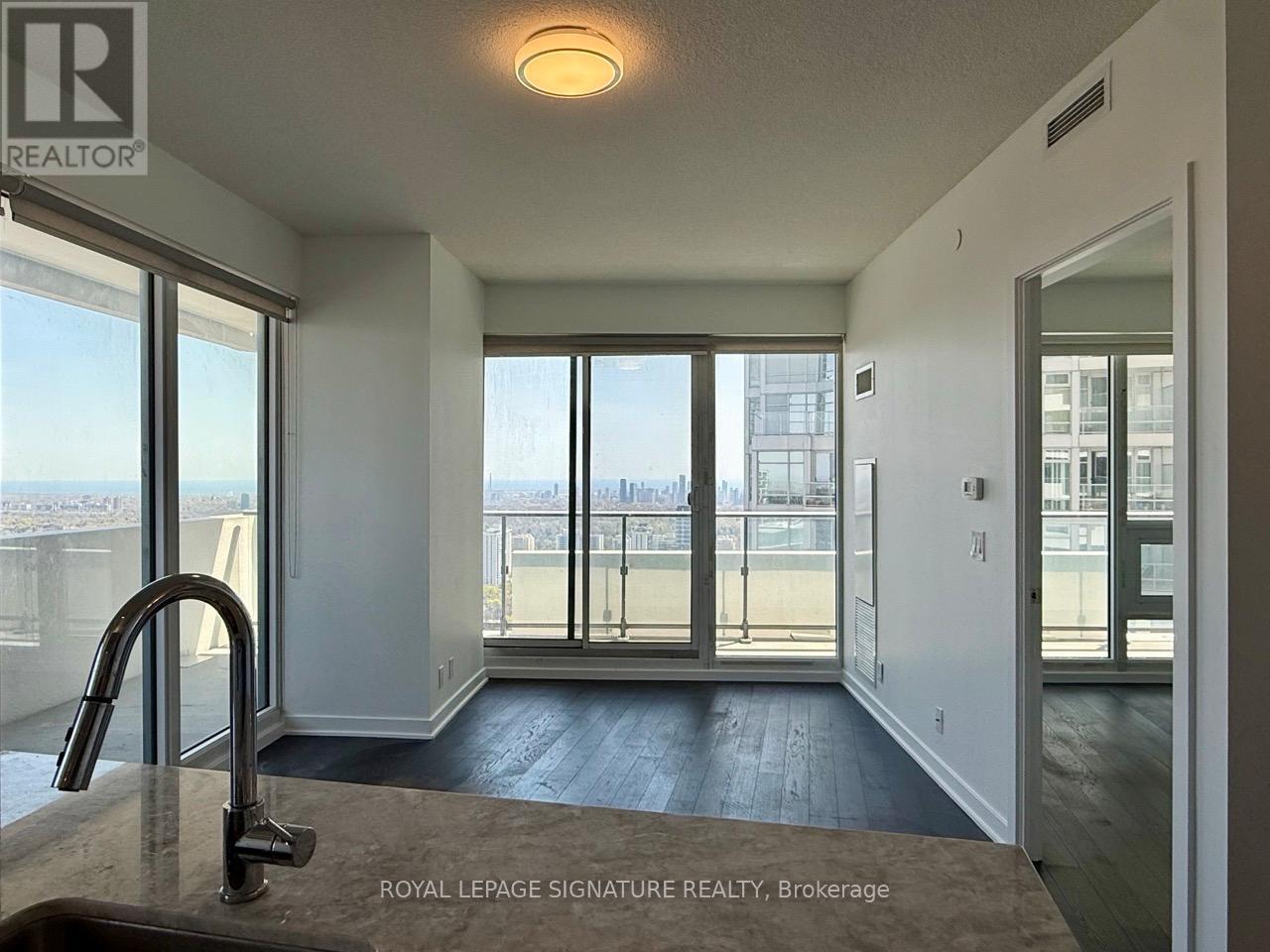 3903 - 2221 Yonge Street, Toronto, Ontario  M4S 0B8 - Photo 5 - C13097166