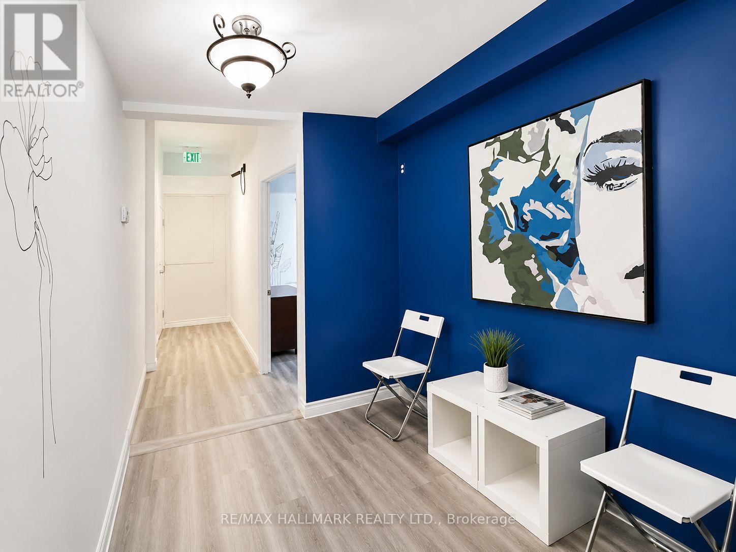 Main Rm 1 - 866 Bathurst Street, Toronto, Ontario  M5R 3G3 - Photo 2 - C13097178
