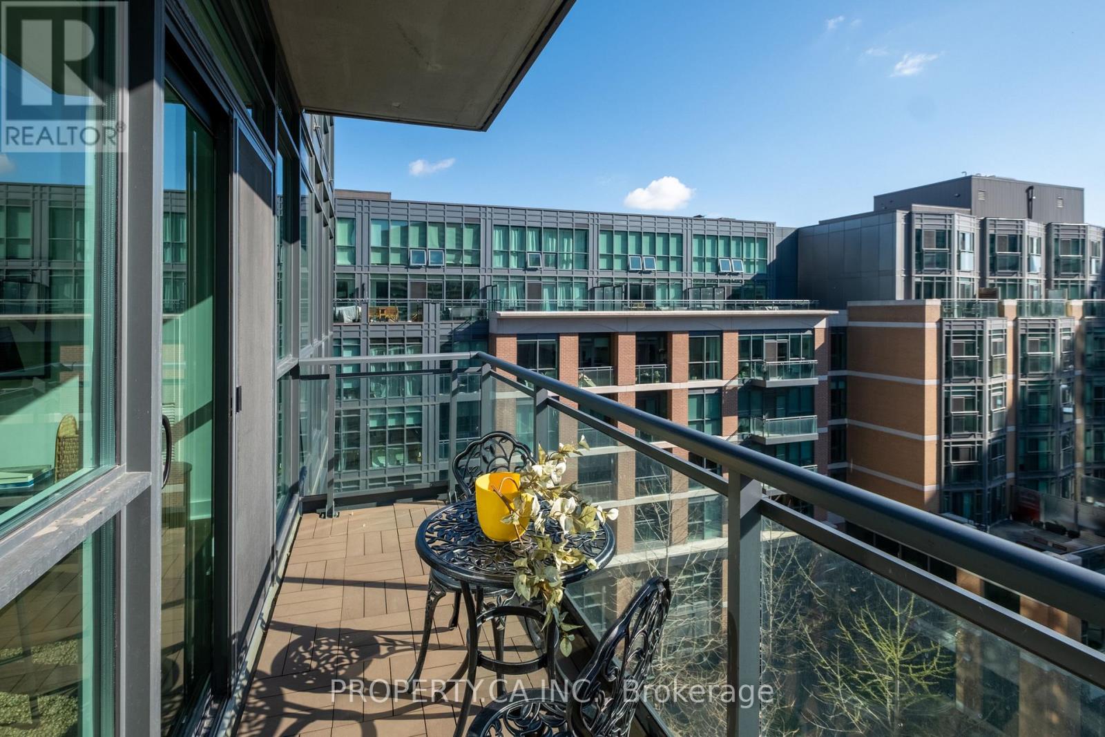 704 - 1171 Queen Street W, Toronto, Ontario  M6J 0A5 - Photo 13 - C13097250