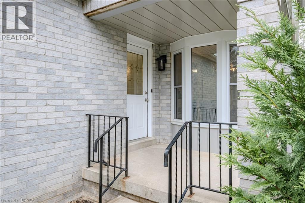 113 D'aubigny Road, Brantford, Ontario  N3T 6J4 - Photo 4 - 40828078