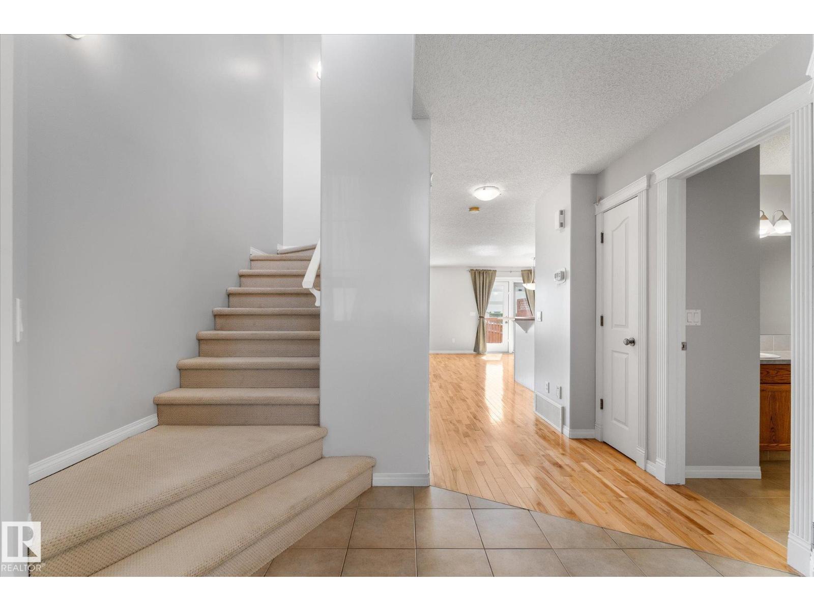 143 Westwood Ln, Fort Saskatchewan, Alberta  T8L 4N8 - Photo 5 - E4486281