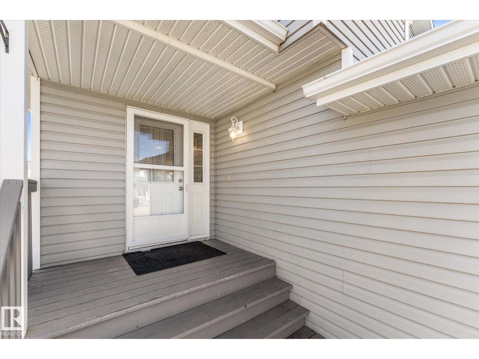 143 Westwood Ln, Fort Saskatchewan, Alberta  T8L 4N8 - Photo 4 - E4486281