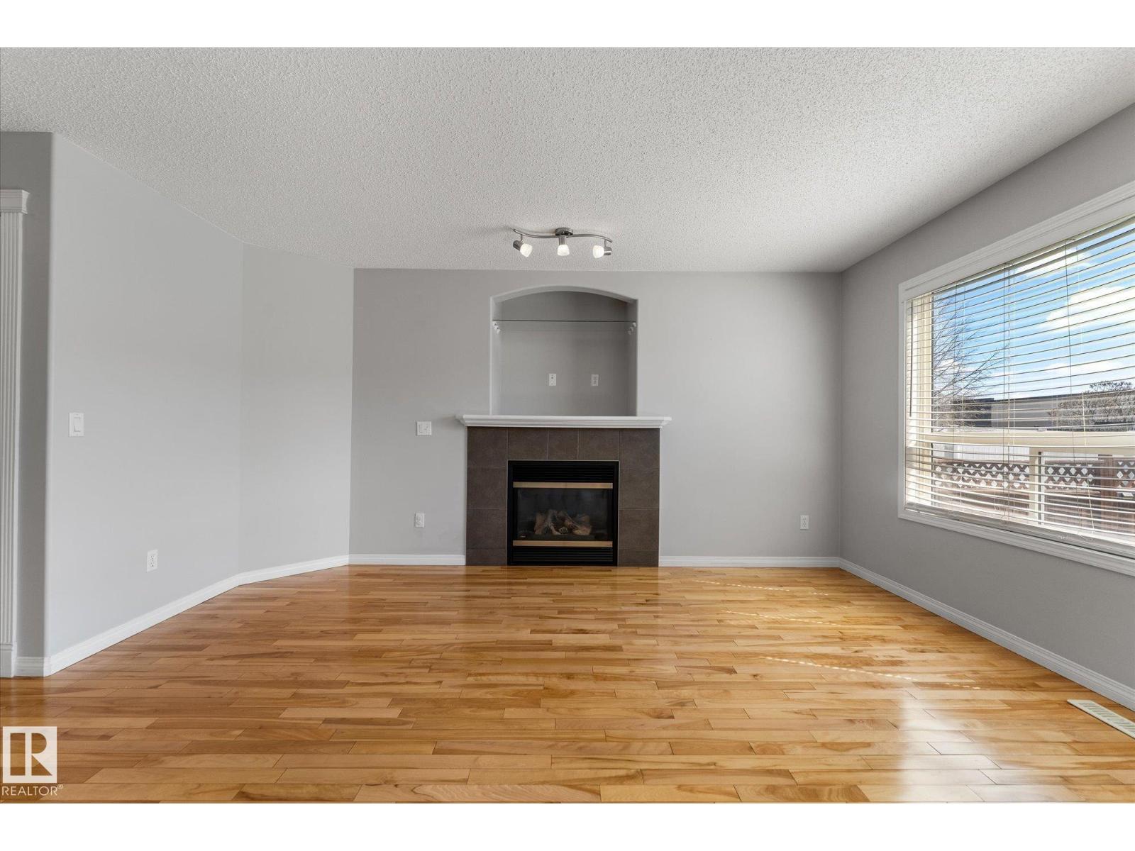 143 Westwood Ln, Fort Saskatchewan, Alberta  T8L 4N8 - Photo 7 - E4486281