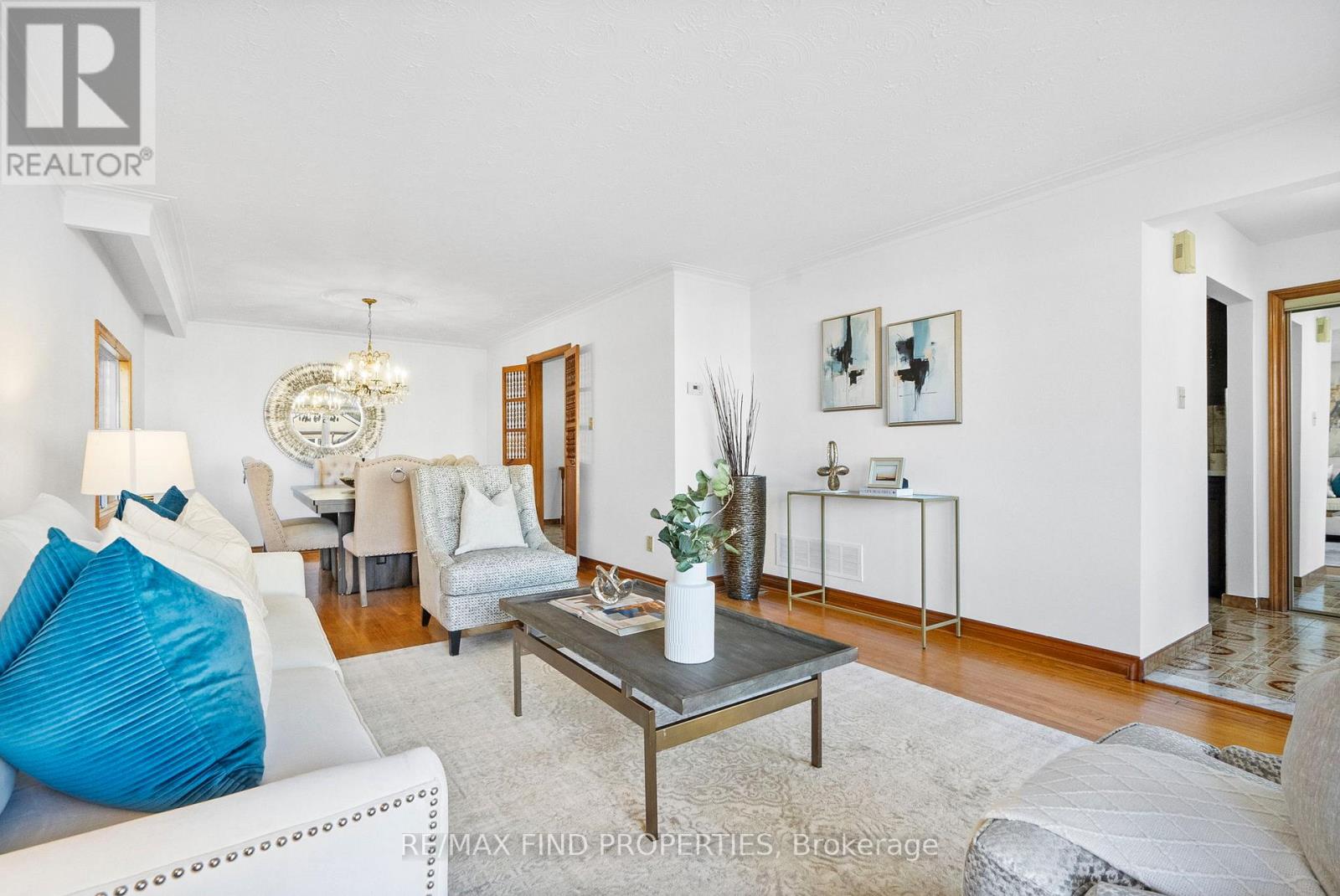 16 Mcdonald Avenue, Toronto, Ontario  M1L 3Y8 - Photo 13 - E13096966