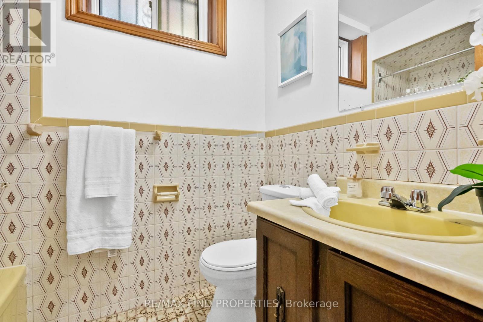16 Mcdonald Avenue, Toronto, Ontario  M1L 3Y8 - Photo 34 - E13096966