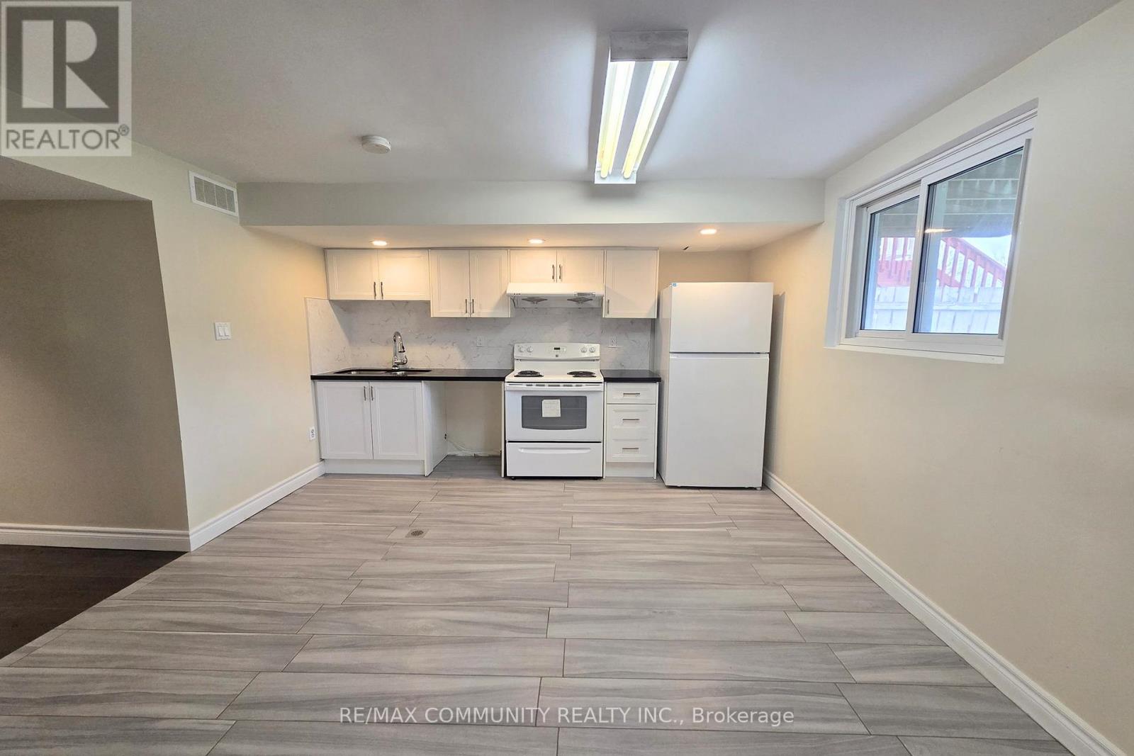Bsmt - 225 Morningview Trail, Toronto, Ontario  M1B 5L7 - Photo 5 - E13097012