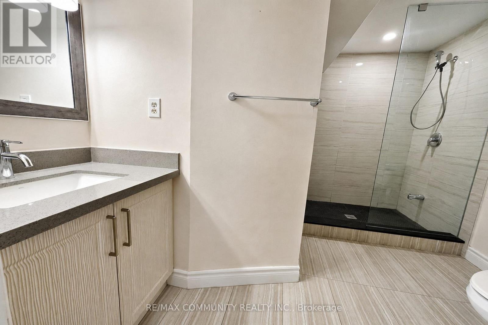 Bsmt - 225 Morningview Trail, Toronto, Ontario  M1B 5L7 - Photo 7 - E13097012