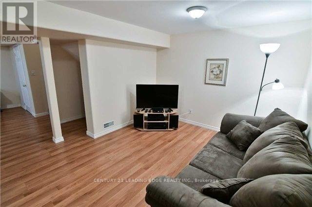 26 Bedell Crescent, Whitby, Ontario  L1R 2N8 - Photo 11 - E13097024
