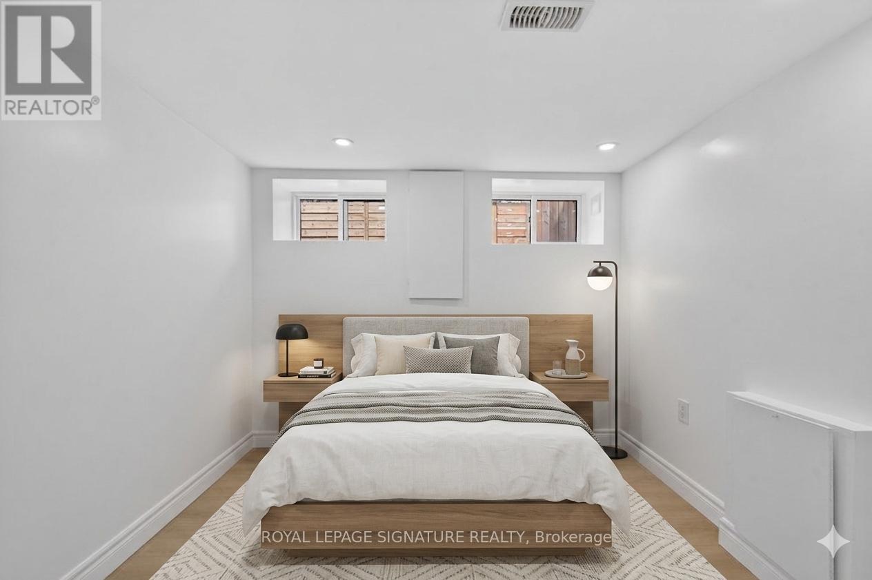 Lower - 146 Coleridge Avenue, Toronto, Ontario  M4C 4H6 - Photo 11 - E13097032