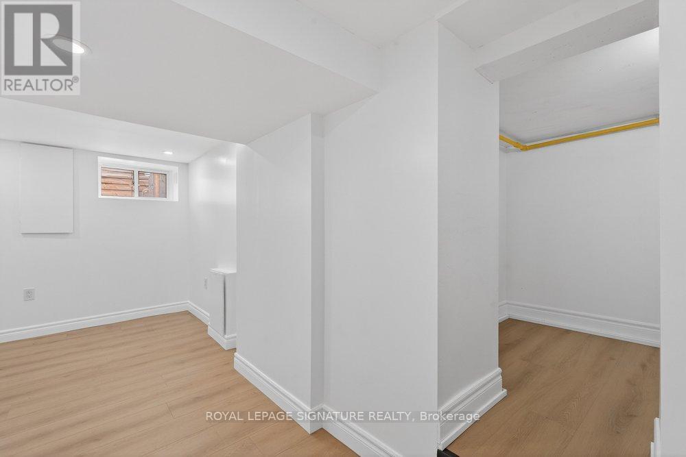 Lower - 146 Coleridge Avenue, Toronto, Ontario  M4C 4H6 - Photo 15 - E13097032