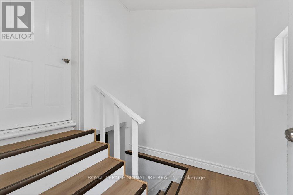 Lower - 146 Coleridge Avenue, Toronto, Ontario  M4C 4H6 - Photo 18 - E13097032