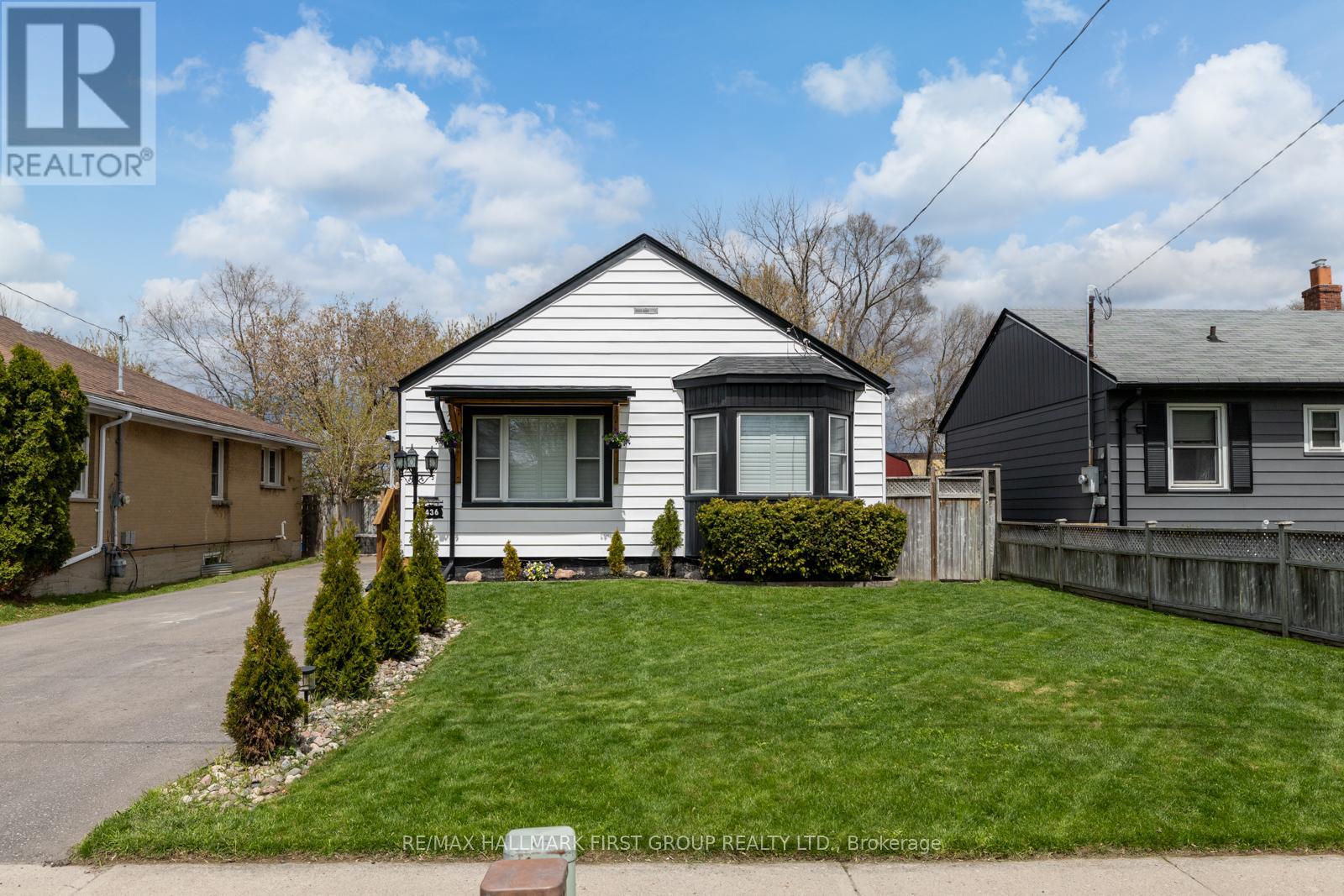 436 Fairleigh Avenue, Oshawa, Ontario  L1J 2W5 - Photo 2 - E13097146