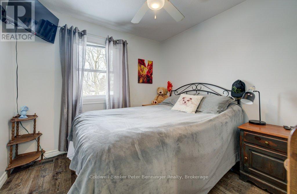 77 2nd Street Crescent, Hanover, Ontario  N4N 3K3 - Photo 28 - X12835366