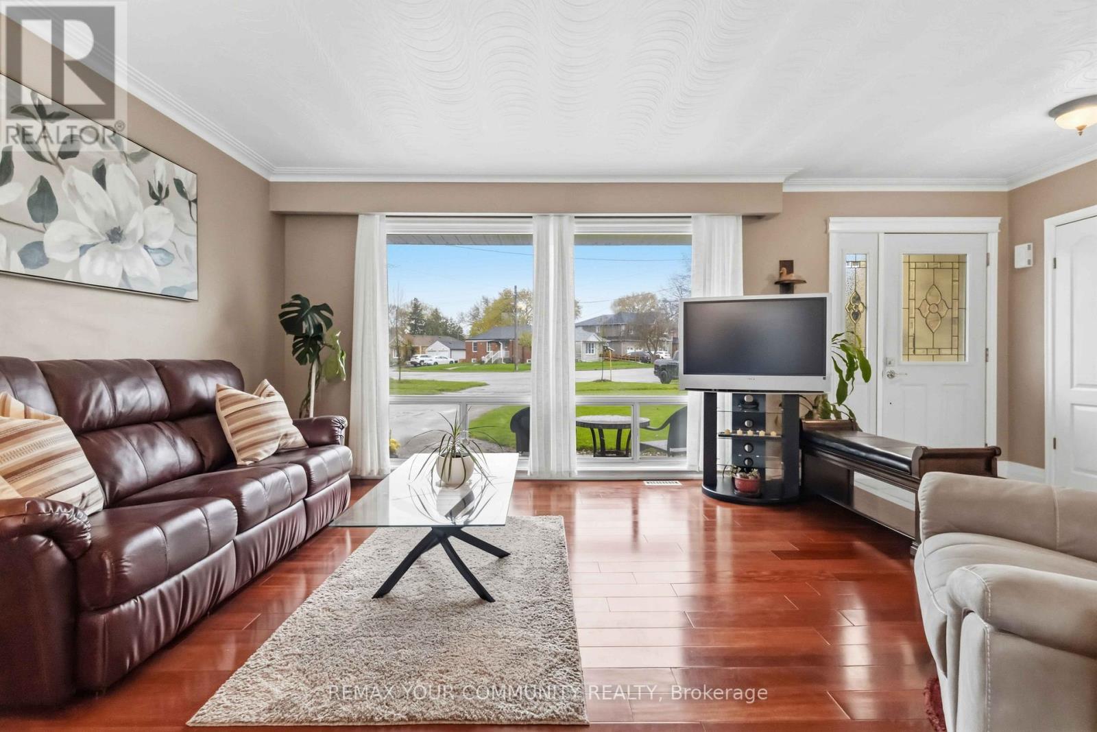 24 Mendip Crescent, Toronto, Ontario  M1P 1Y4 - Photo 13 - E13097152
