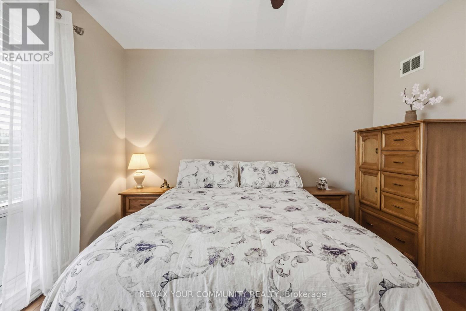 24 Mendip Crescent, Toronto, Ontario  M1P 1Y4 - Photo 32 - E13097152