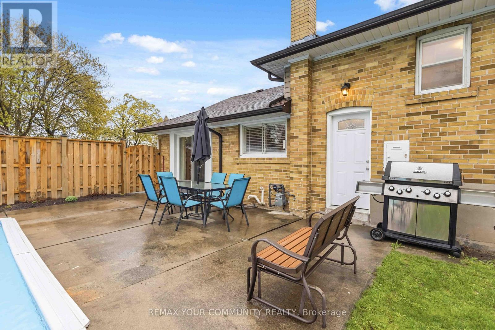24 Mendip Crescent, Toronto, Ontario  M1P 1Y4 - Photo 45 - E13097152
