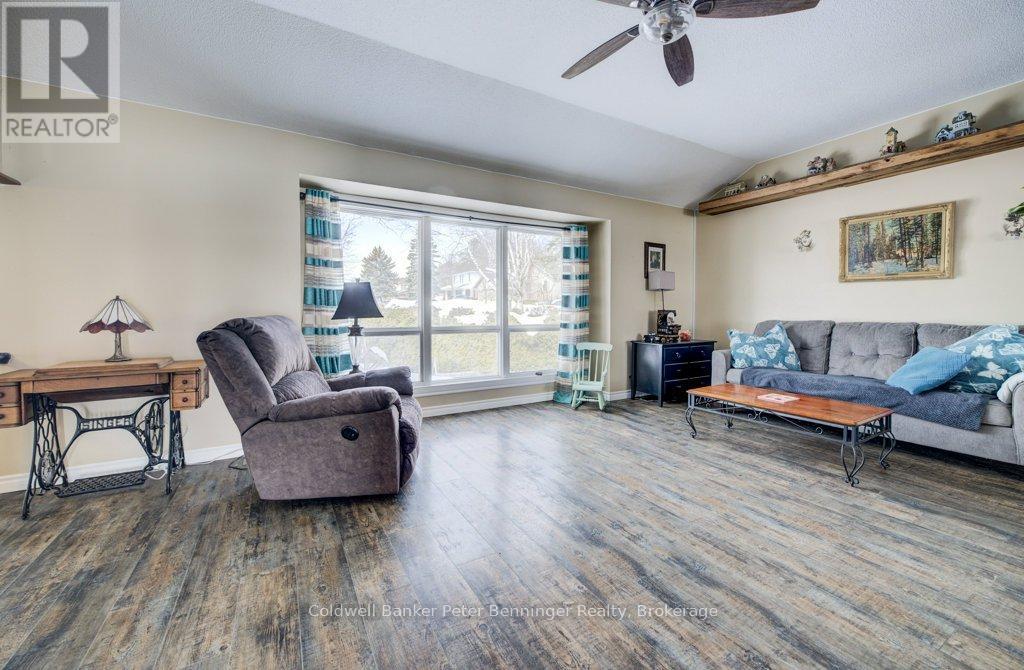 77 2nd Street Crescent, Hanover, Ontario  N4N 3K3 - Photo 9 - X12835366