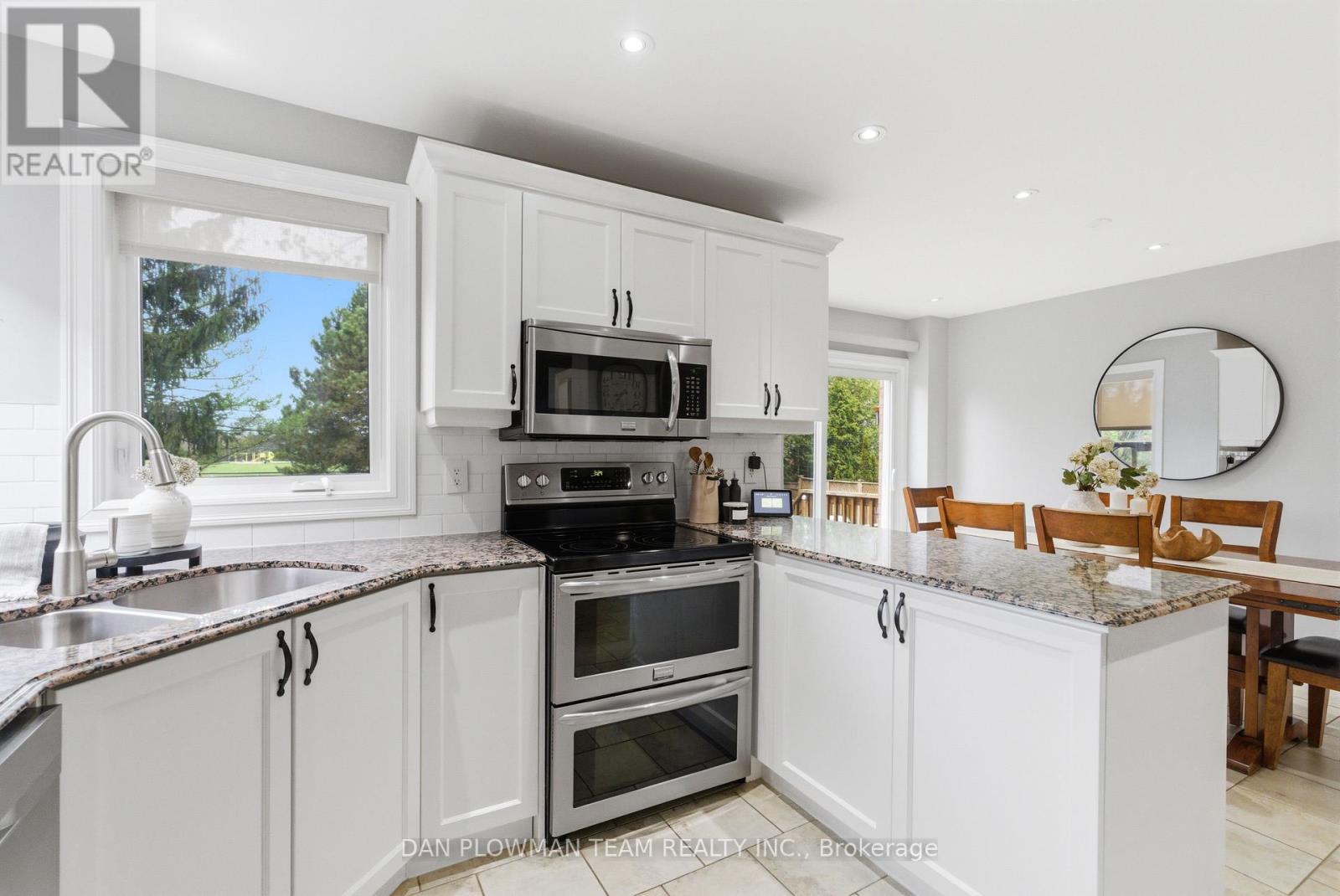 122 Robert Adams Drive, Clarington, Ontario  L1E 2C4 - Photo 9 - E13097210