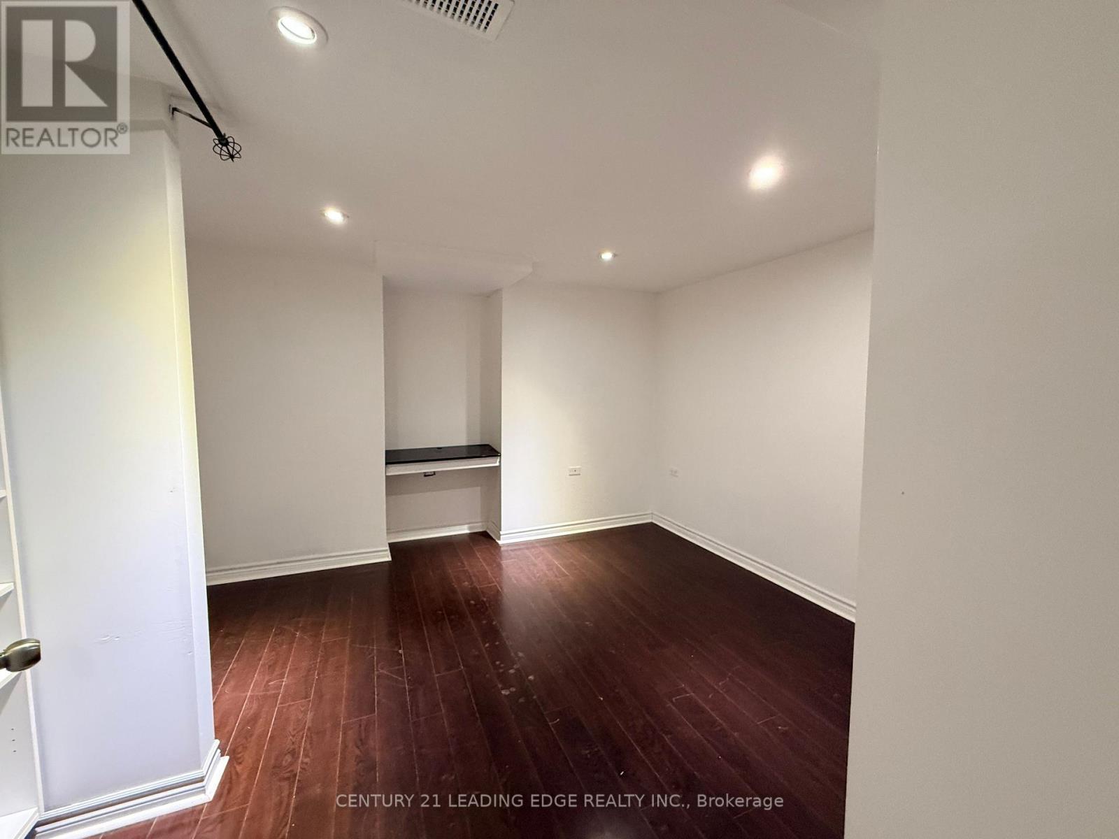 Lower - 532 Grandview Street S, Oshawa, Ontario  L1H 7S4 - Photo 8 - E13097230