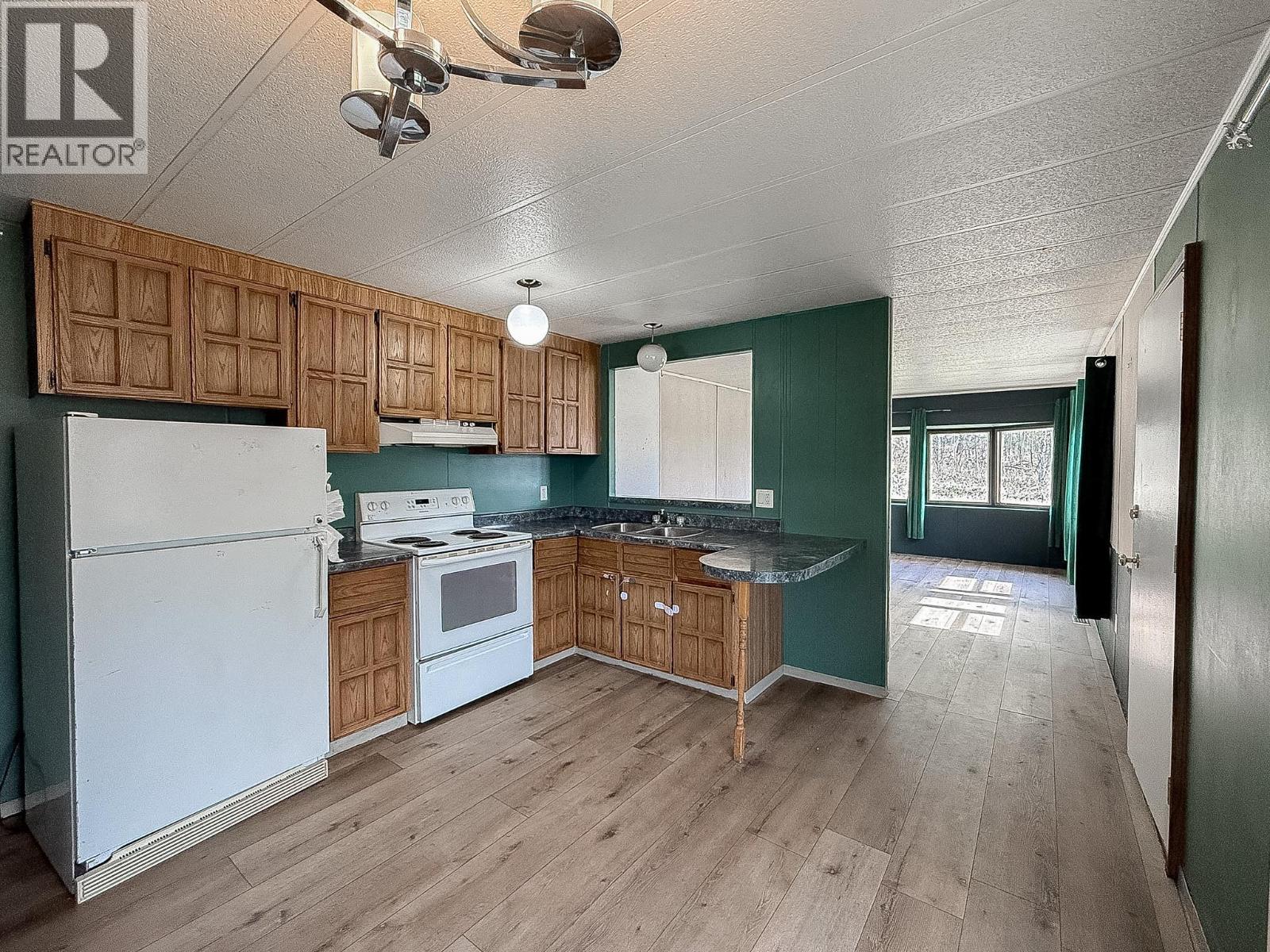 3733 S Cariboo 97 Highway, Lac La Hache, British Columbia  V0K 1T0 - Photo 8 - R3120836