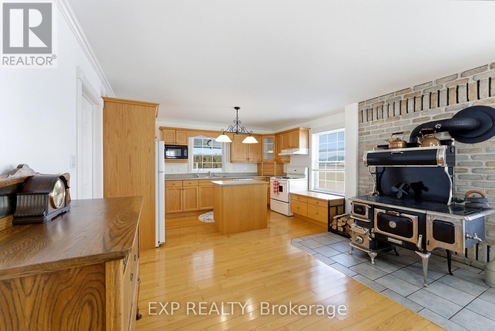 53 Rockies Road, Tweed, Ontario  K0K 2K0 - Photo 11 - X12806154