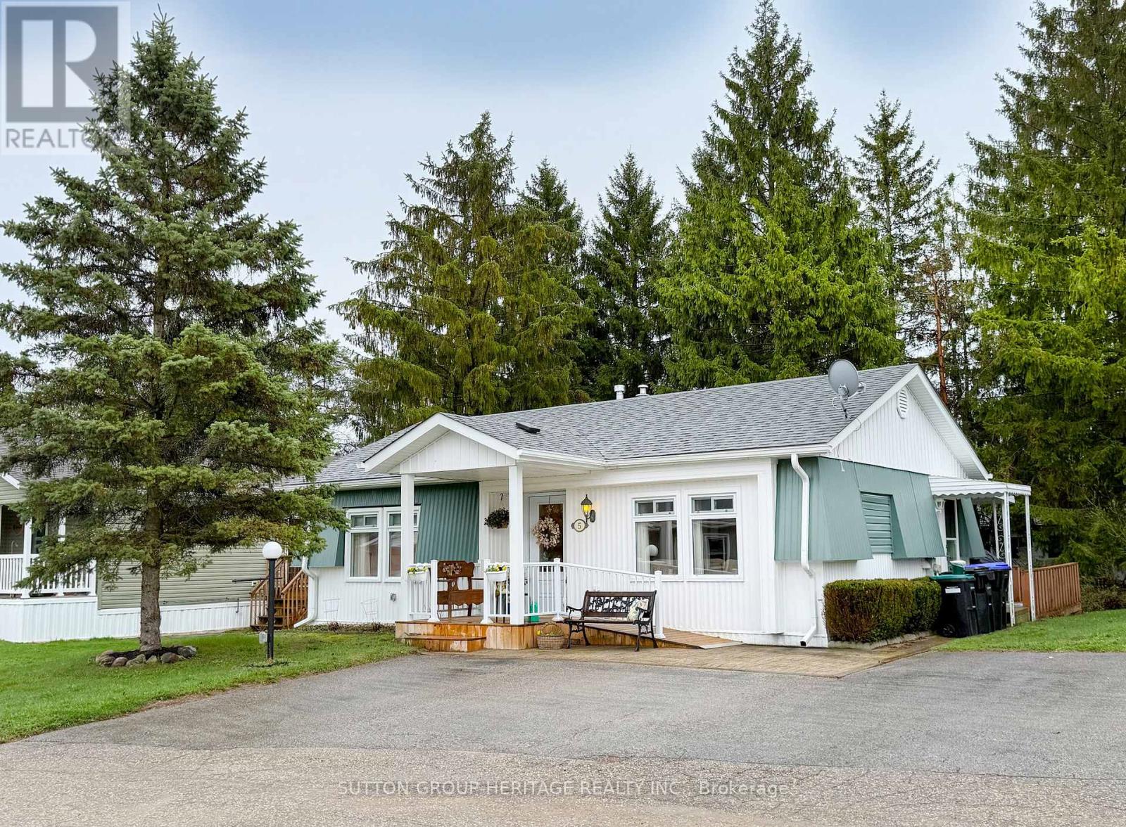 5 WILLOW LANDING, Innisfil, Ontario