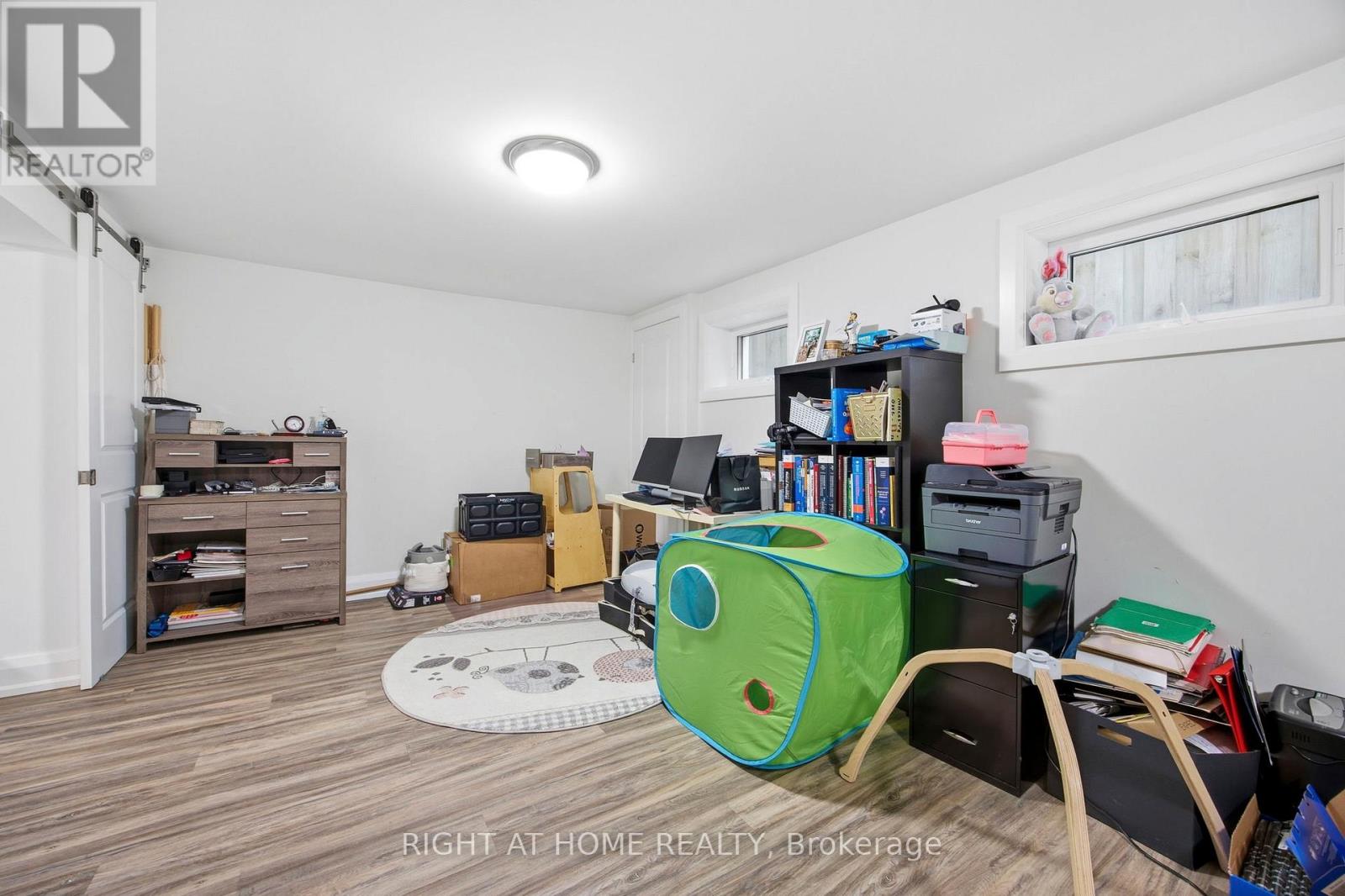 1565 Kipper Avenue, Mississauga, Ontario  L5G 4C9 - Photo 32 - W12878650