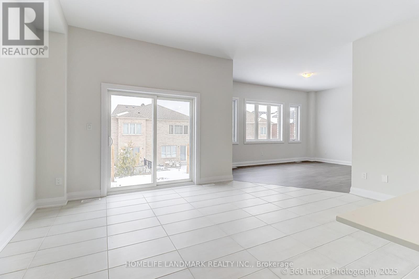 241 Seguin Street, Richmond Hill, Ontario  L4E 1N7 - Photo 9 - N13097096